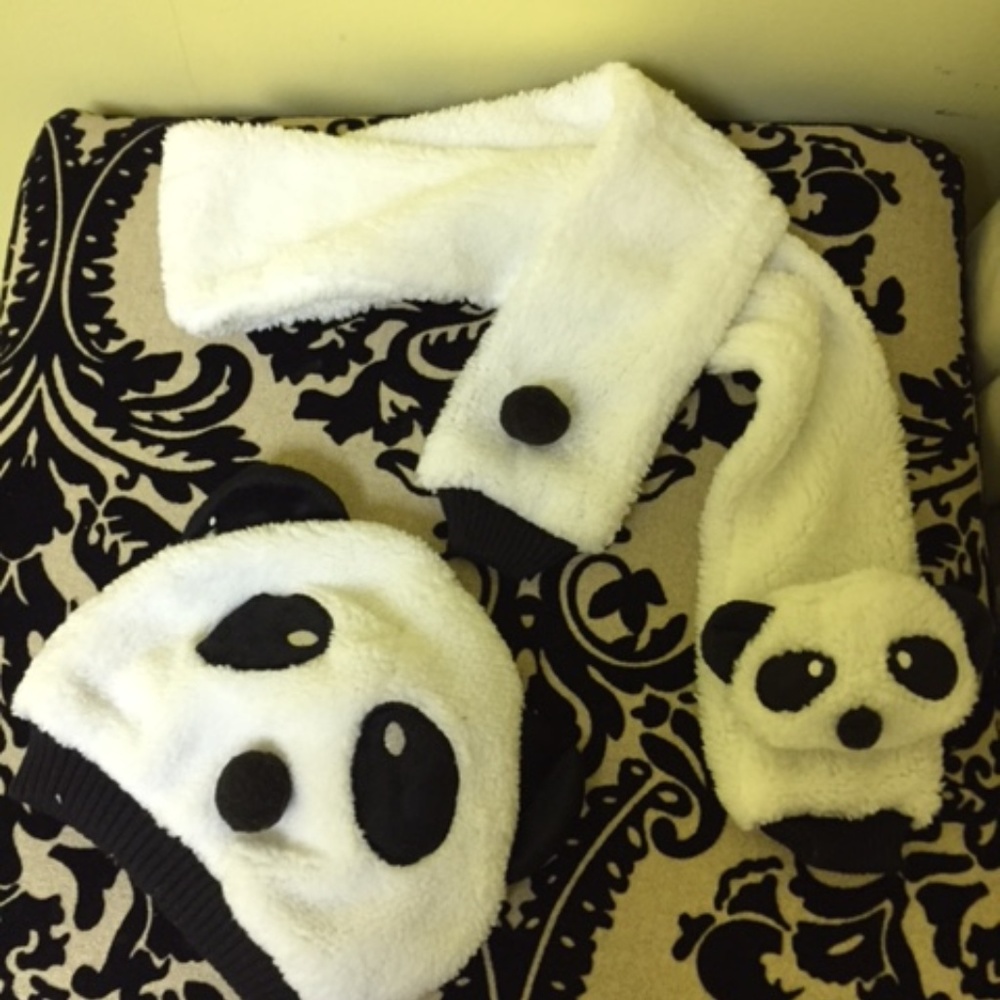 Last one-Host pic! Panda hat and scarf